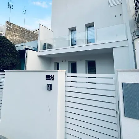 Itaca, A Casuzze Apartment