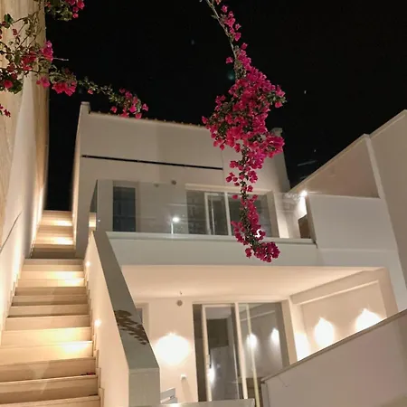 Itaca, A Casuzze Apartment *